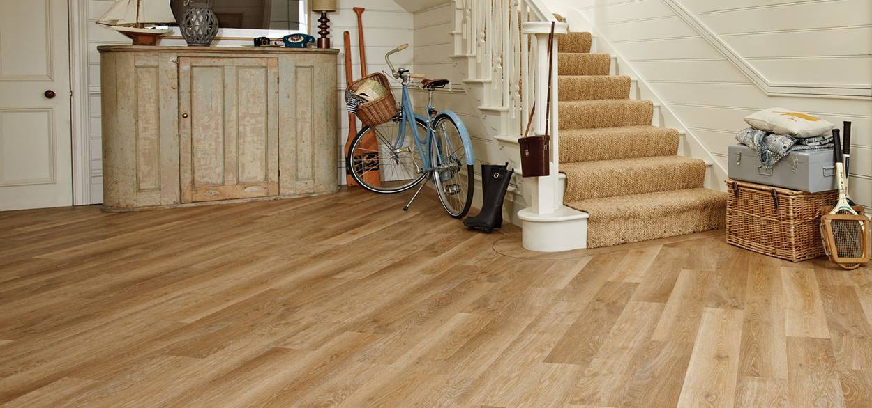 KP94_Pale-Limed-Oak_RS_Res_Hallway_Banner